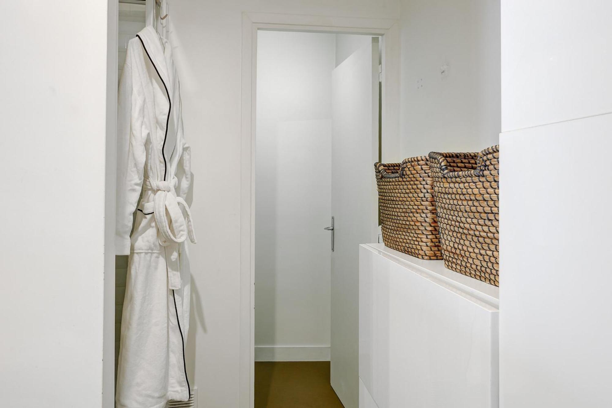 Appartement Notre Dame & La Seine With Balcony - Cityapartmentstay